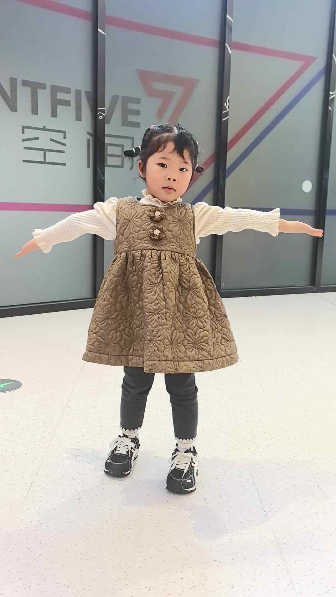 2026.3.30谭婼兮《开合跳》家庭闯关练习