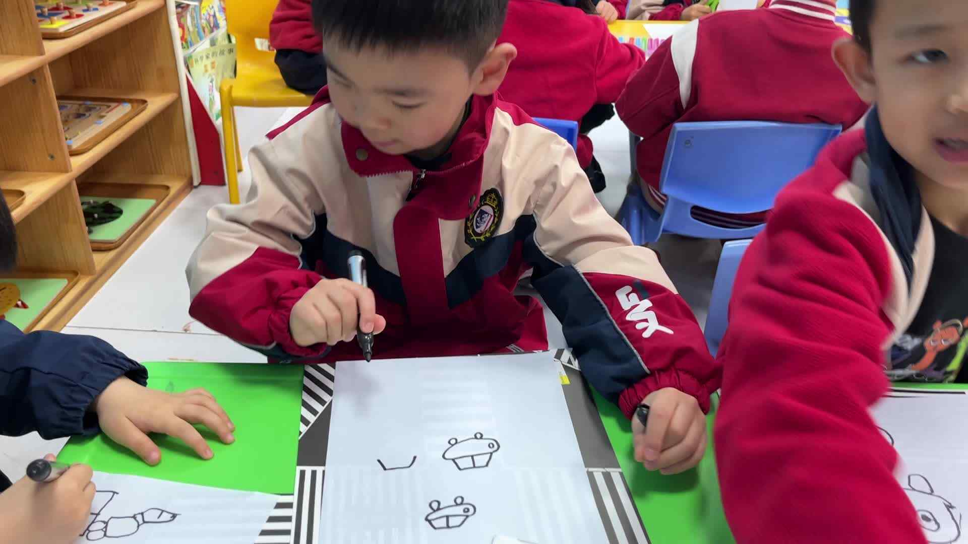 ⁣⁣⁣⁣⁣⁣⁣⁣⁣⁣⁣⁣2026.3.31实验1班美工课（黄初然）