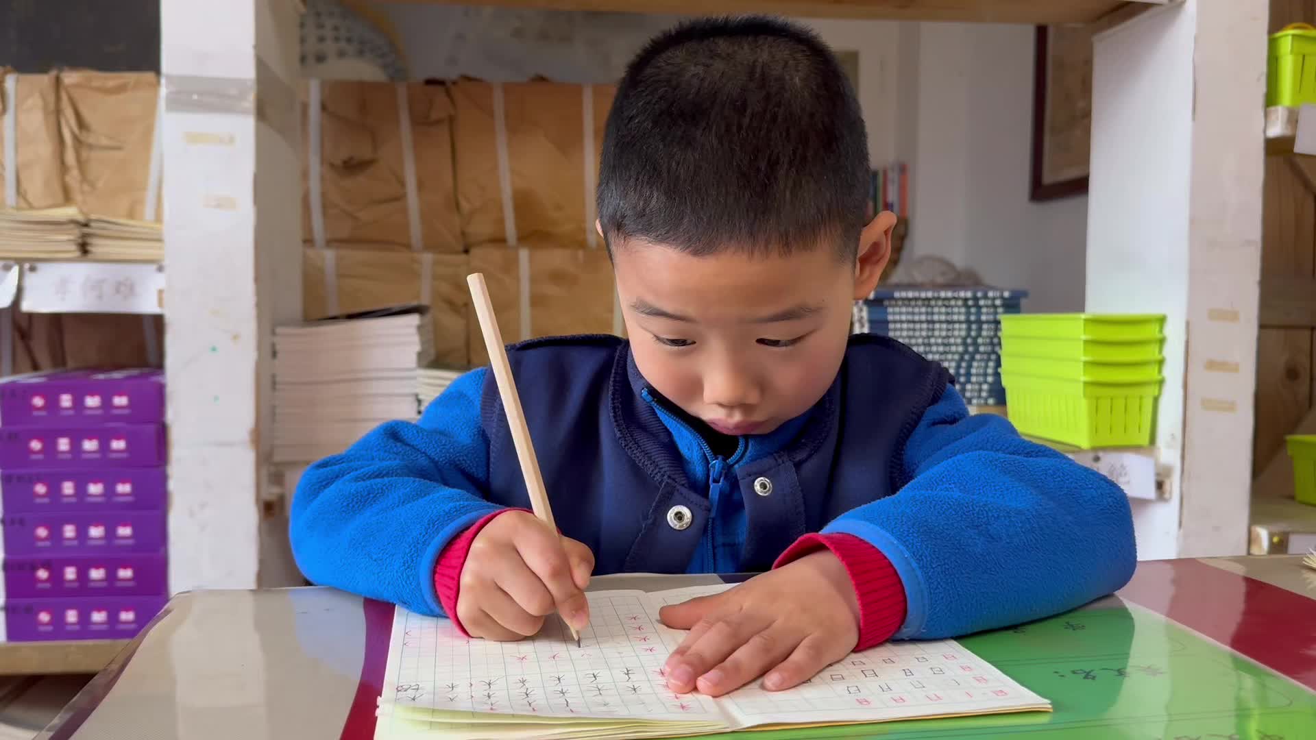 ⁣⁣⁣⁣⁣⁣⁣⁣⁣⁣2026.3.24实验1班书写 徐梓图