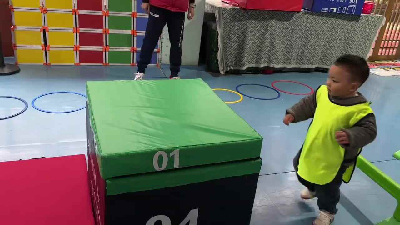 2026.3.16实验小班9号胡舒阳—趣味体育