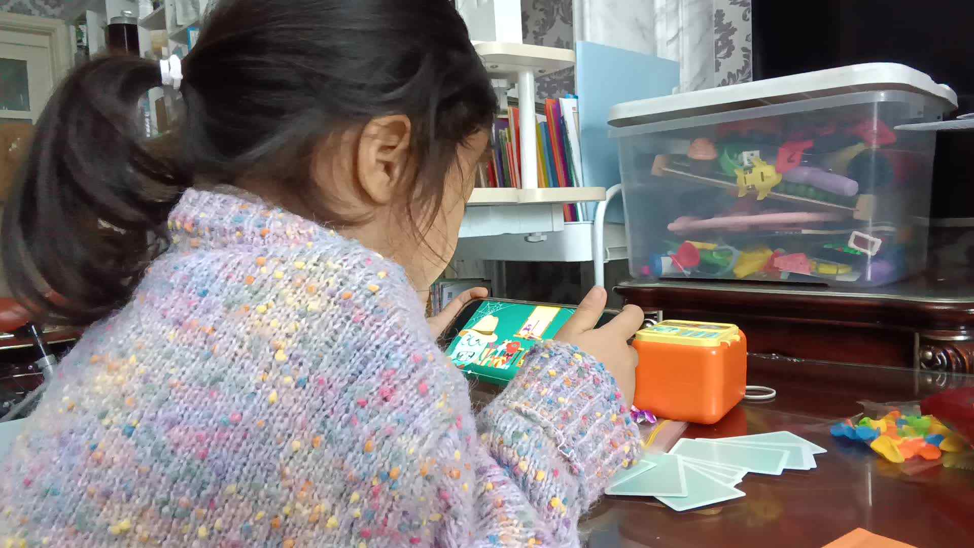 ⁣⁣2026.3.29.谭婼兮观看英文儿歌《Toys Song玩具之歌》家庭闯关练习。