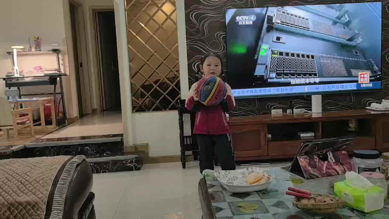 2026.3.10学A班李盈莹——拍球练习