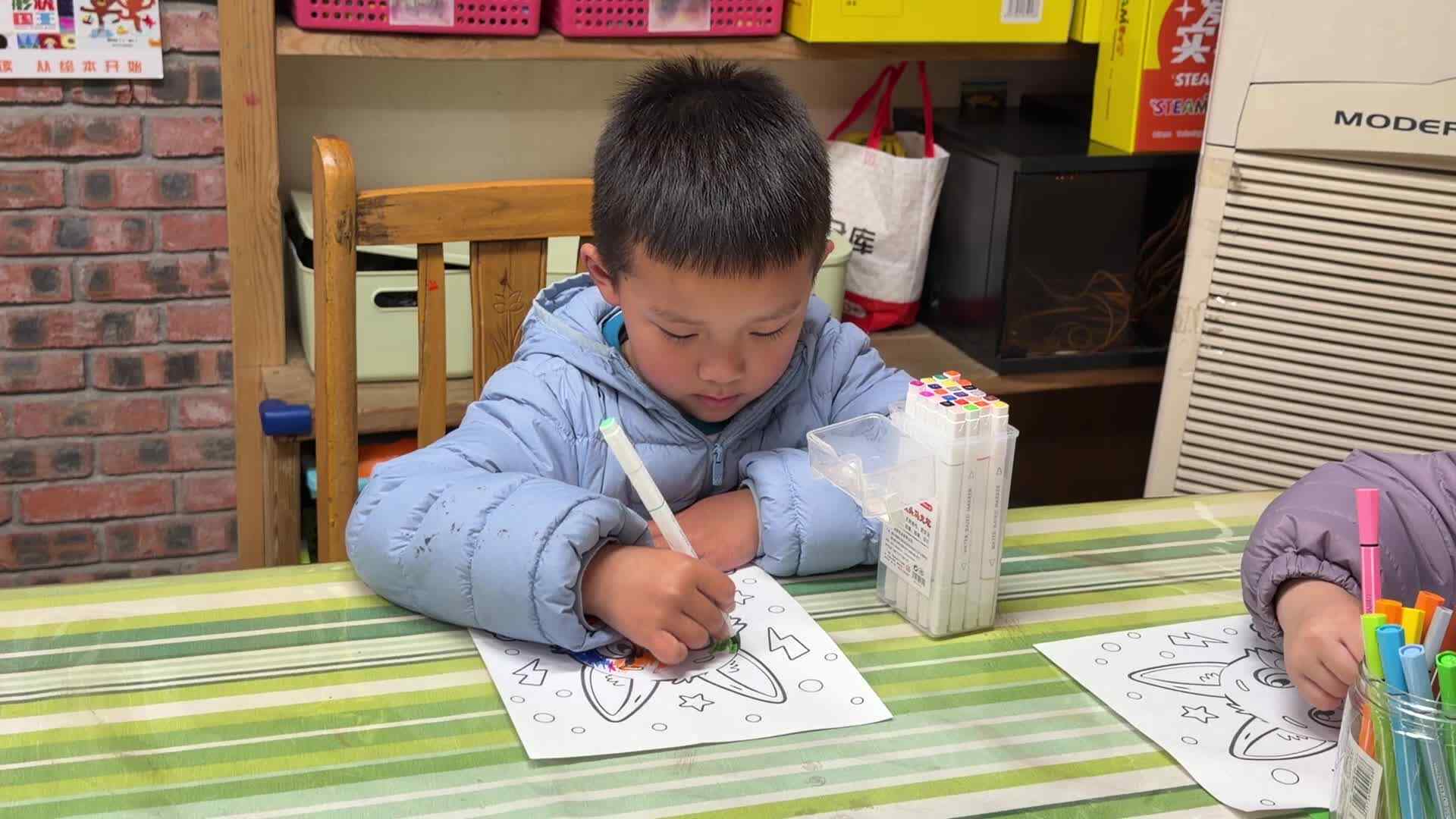 ⁣2026.3.31 实验大班 王子恒——涂色练习