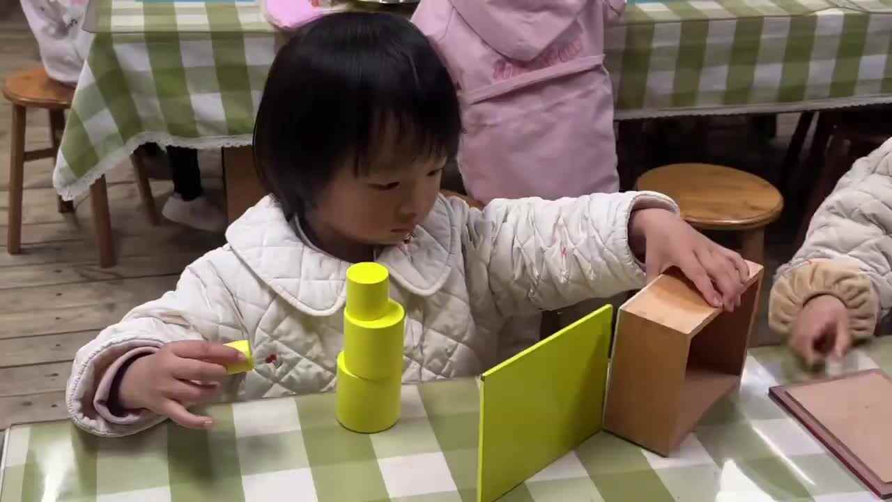 2026.3.24实验小班11号刘晨溪—感官游戏