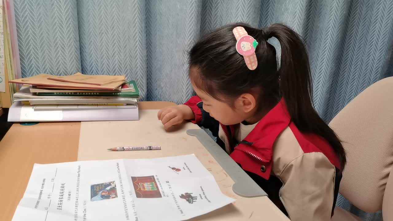 VID_20260311_190622.mp4学前B班宁汐言朗读下列单词和句子。