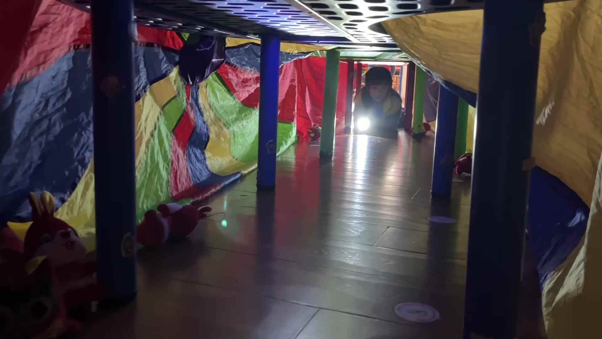 ⁣⁣⁣⁣⁣⁣⁣⁣⁣⁣2026.3.26实验1班 黑夜寻宝 张嘉芮