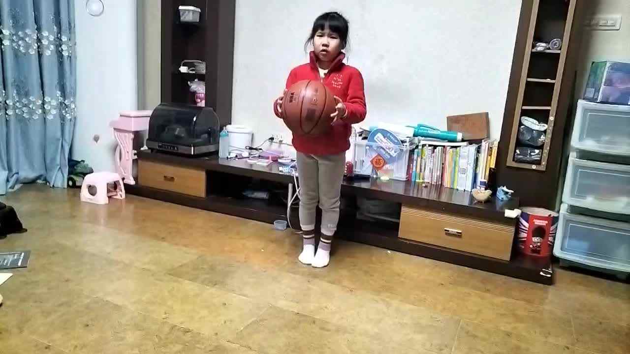 ⁣2026.3.17学A班于陈昱——拍球练习