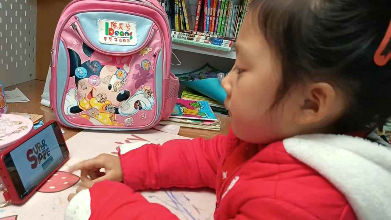 ⁣⁣⁣20260321大A班陈灵兮闯关练习观看英文儿歌《The Alphabet Song》