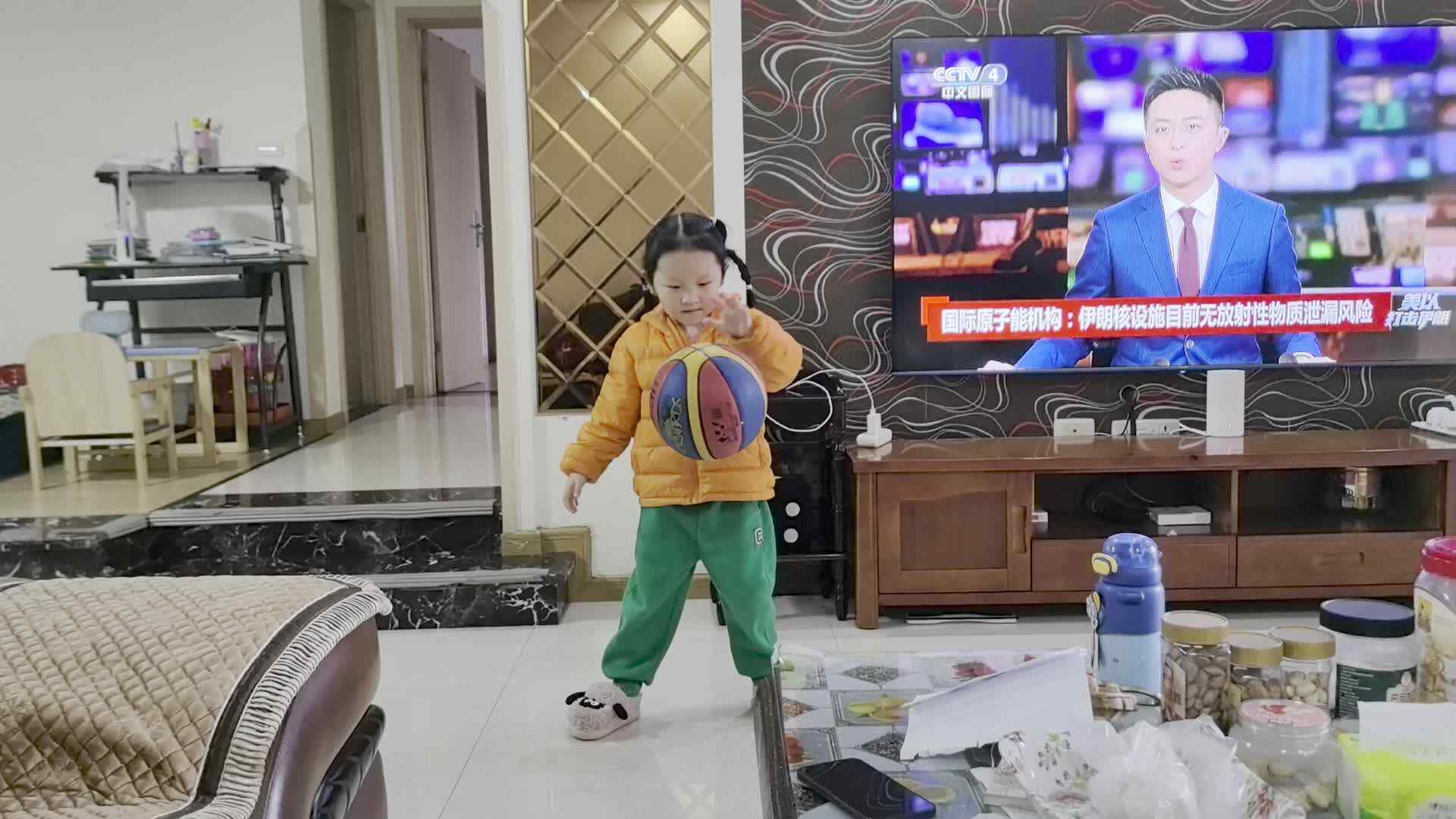 ⁣2026.3.5学A班李盈莹——拍球