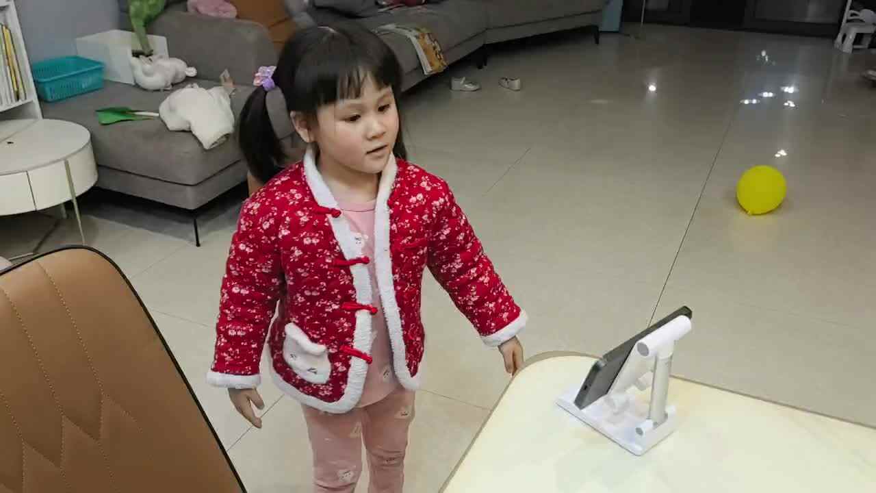 观看视频《萤火虫》88904.mov