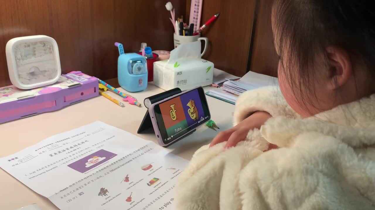 3.18学前A班赵欣奕完成英语作业