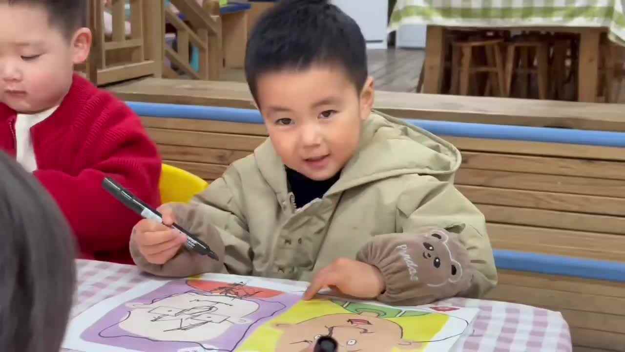 2026.3.10实验小班2号叶弋猷—绘画《爷爷和爸爸》