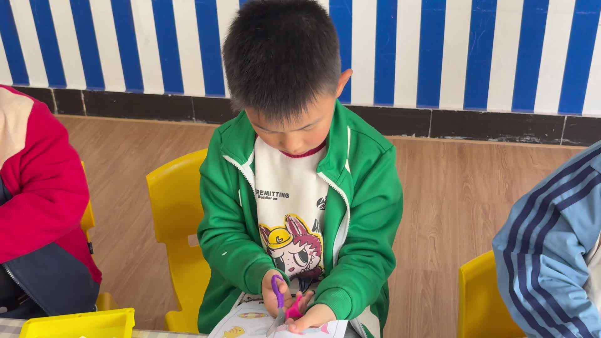 2026.3.12学B班李锦城——剪纸游戏