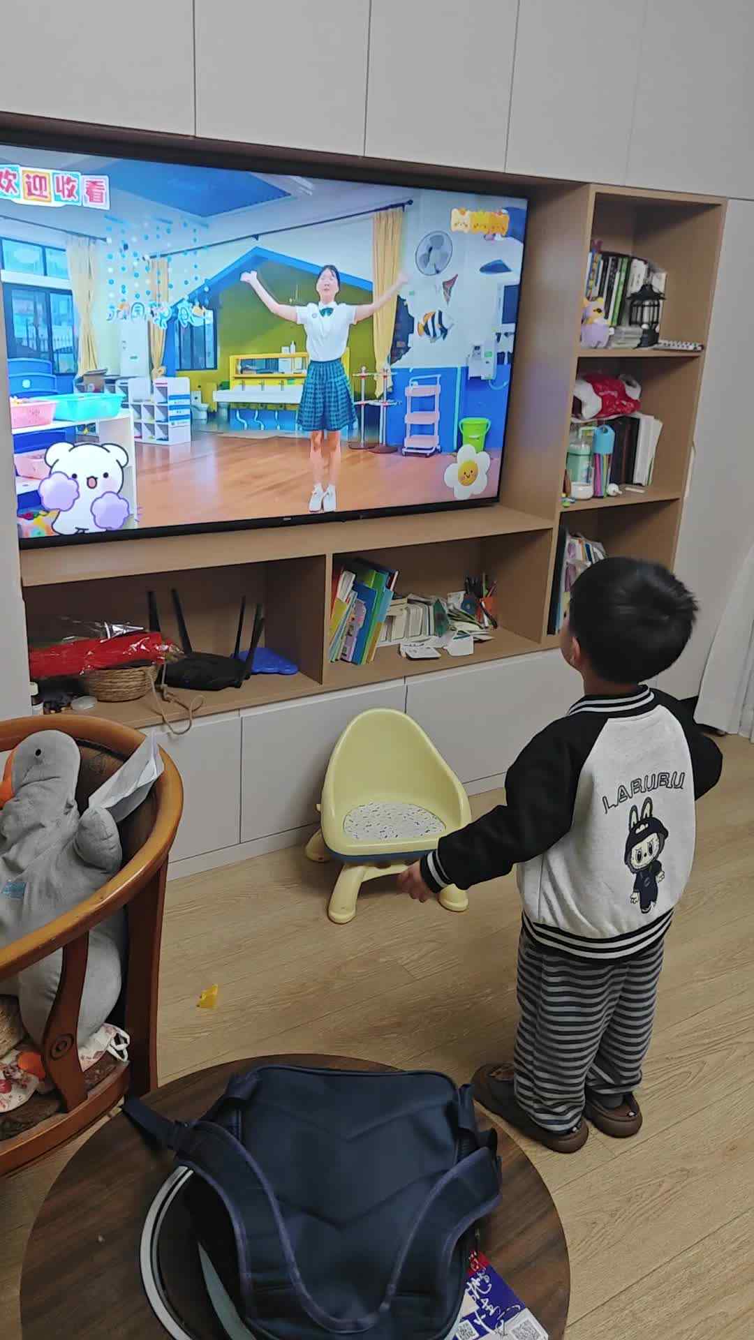 2026.3.26中A班向政栩《萤火虫》