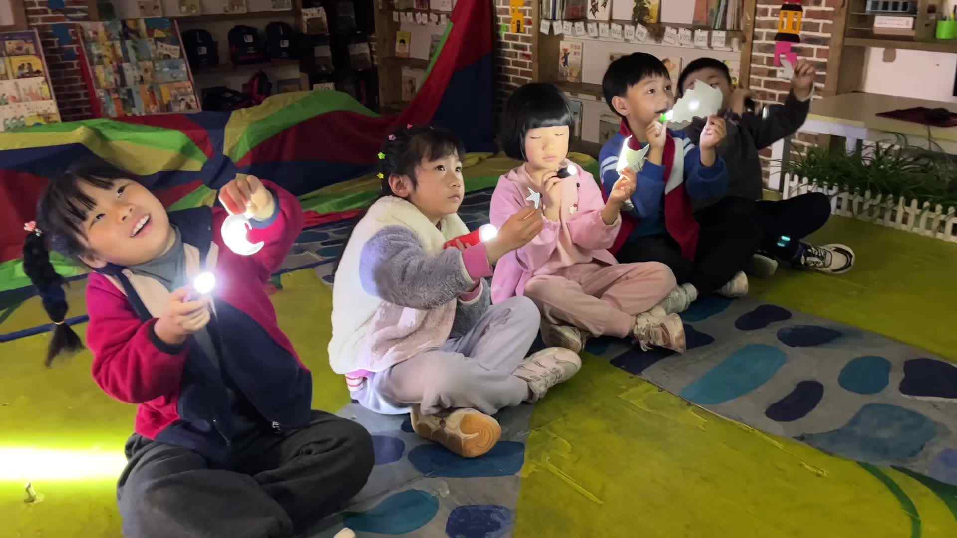 2026.3.27实验1班光影游戏（孙梓涵、张智林、谢芸菲、杨烁暄、张嘉芮）