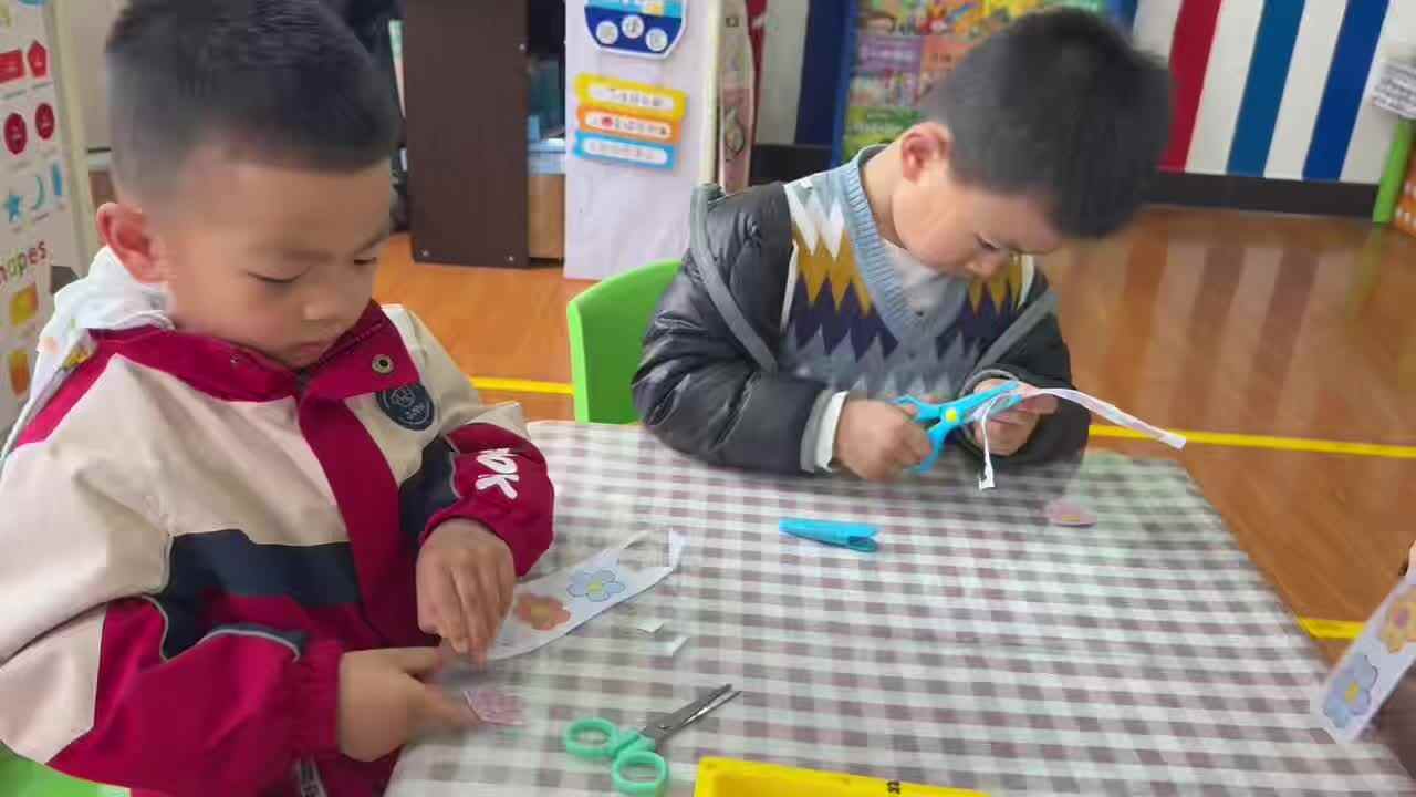 ⁣⁣⁣⁣⁣⁣⁣⁣⁣2026.3.24大A班唐礼琛——剪纸