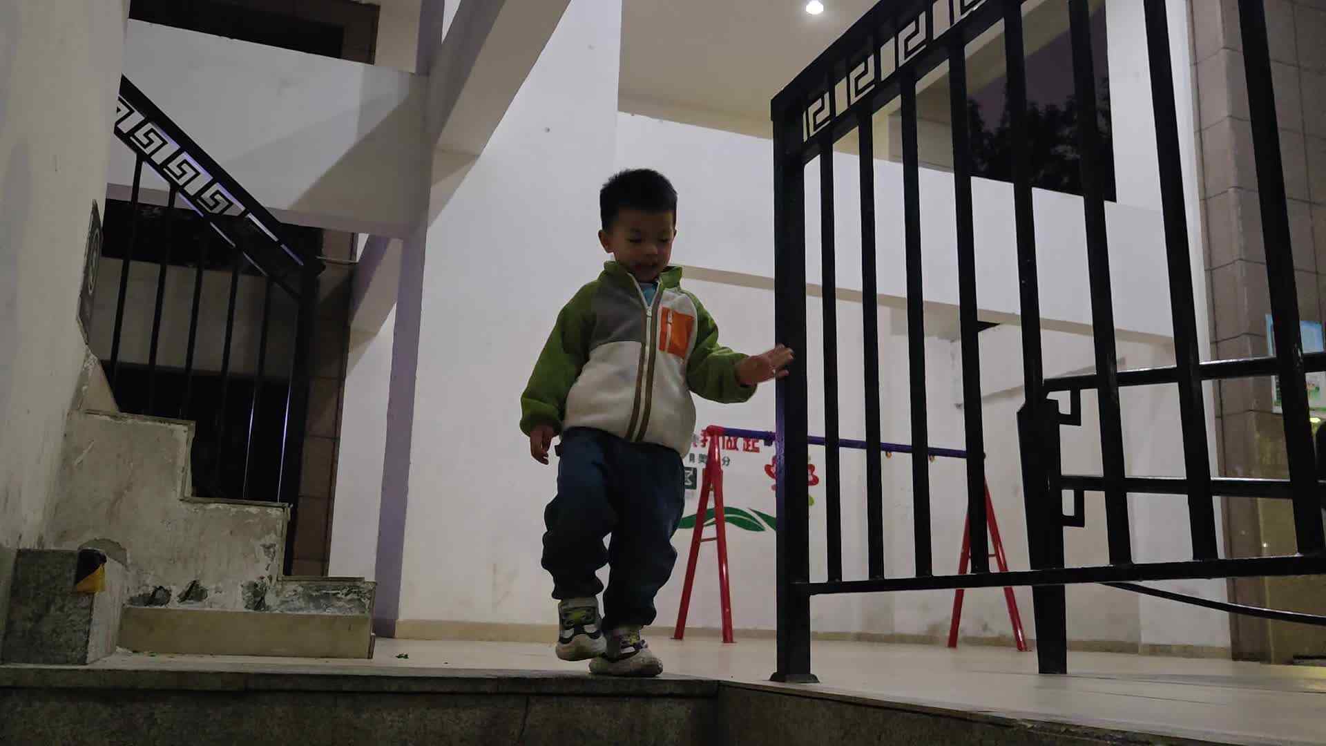 2026.3.5大A班陈禹呈——上下楼梯