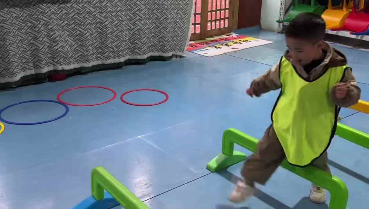 2026.3.16实验小班2号叶弋猷—趣味体育