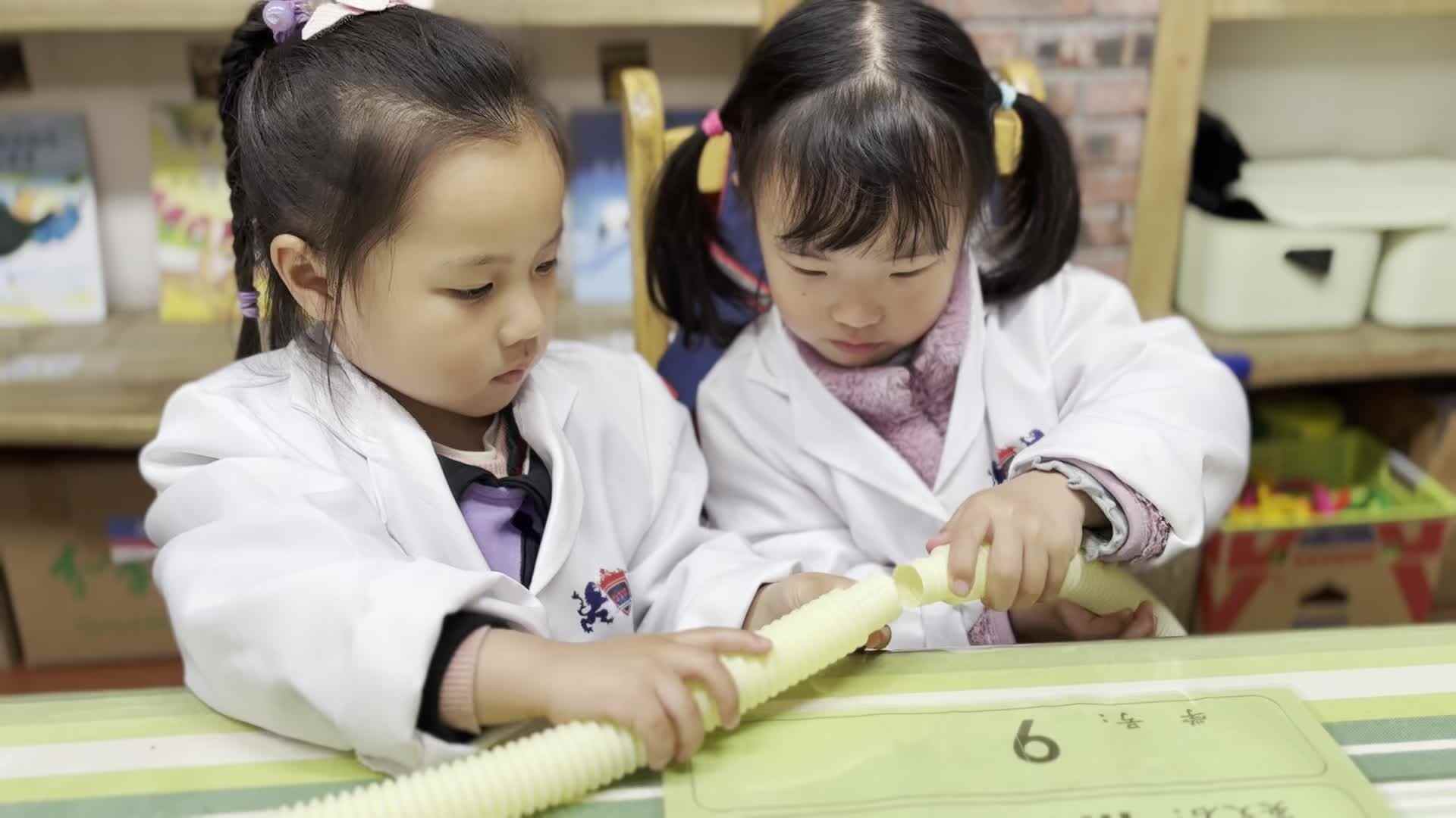 2026.3.25  实验中班 谢屿洛 科学课.mp4