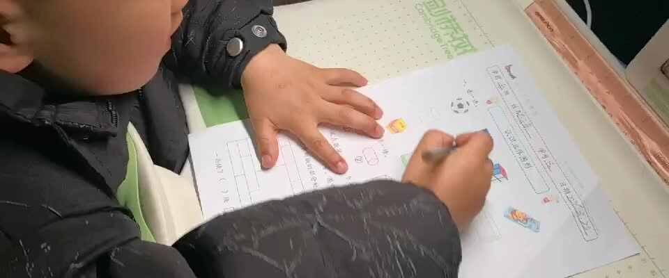 学B班吕子垚完成逻辑思维游戏作业单2026.3.23