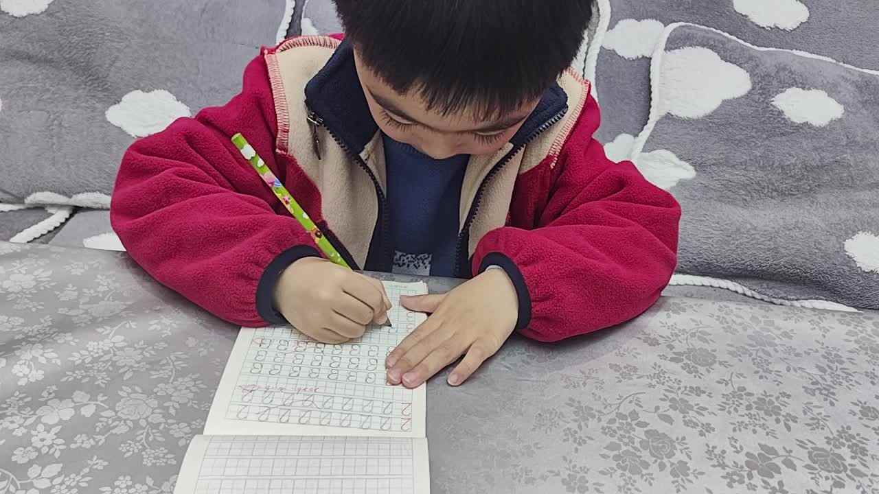 大A班蒋熠_20260316_书写数字3mp4