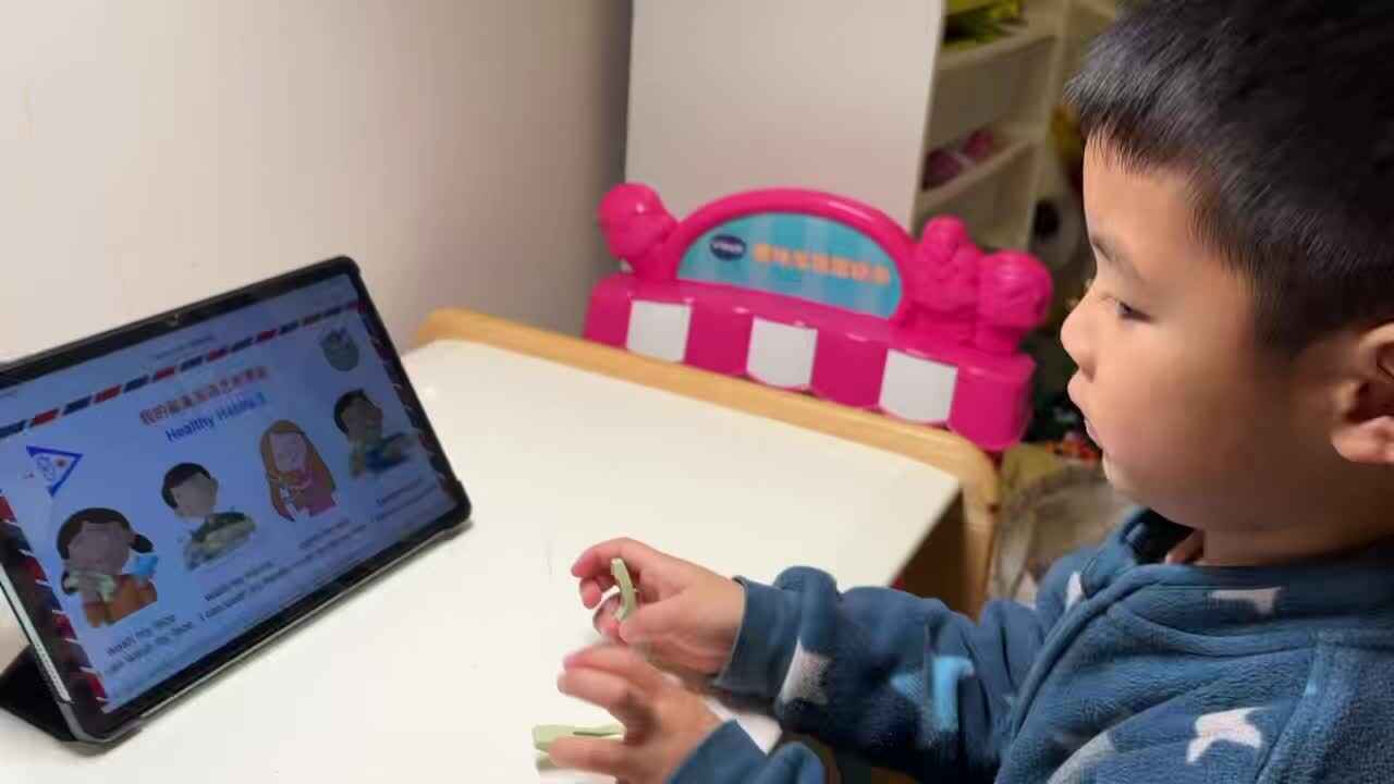 2026.3.27大A班刘奕宸跟读英文句子.mp4