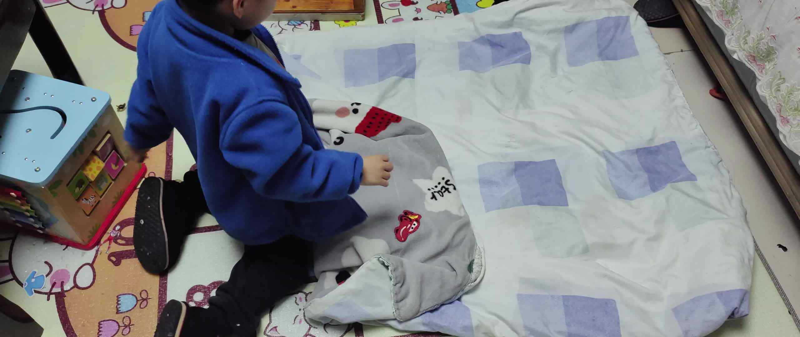 ⁣大A班2026.3.12李柯佑叠被子.mp4