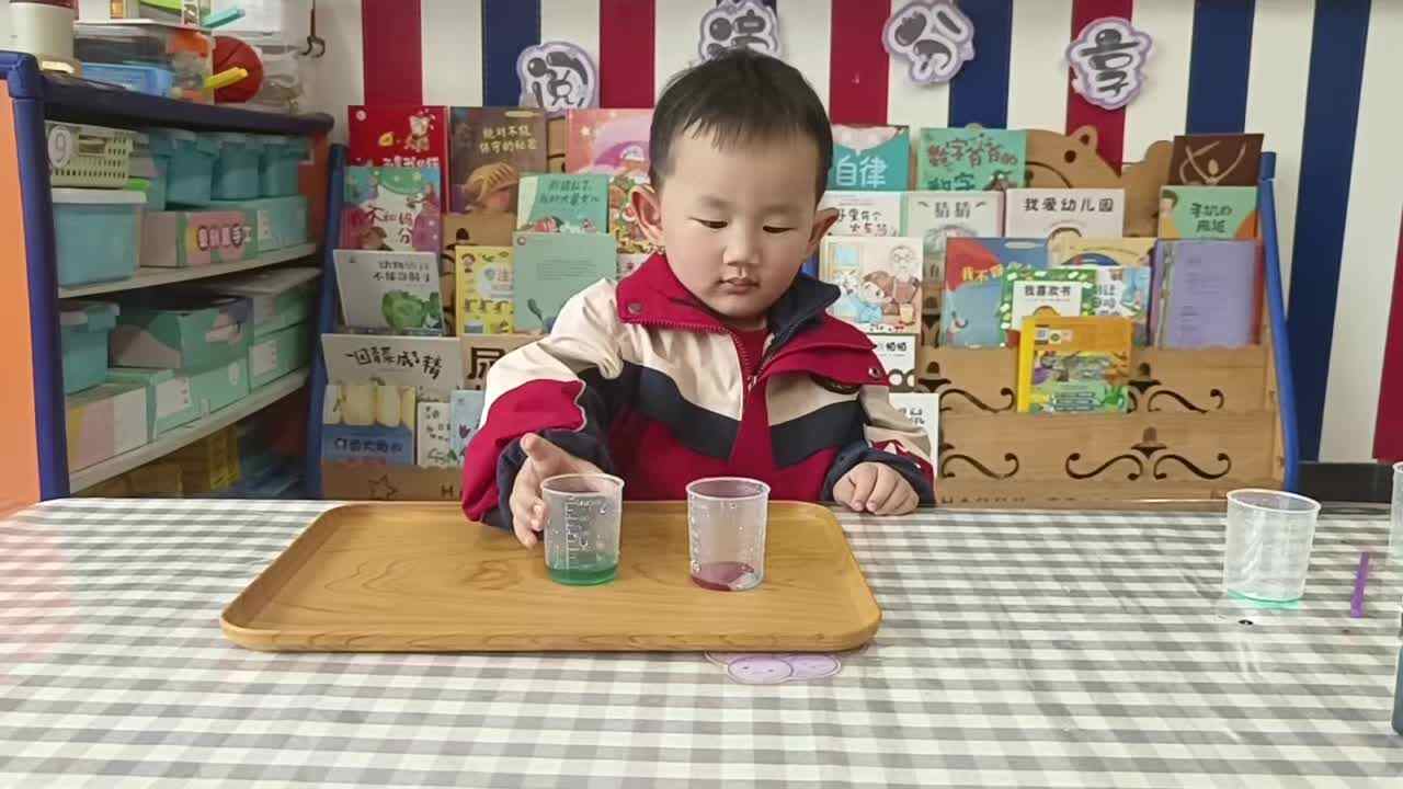 2026年03月26日张禹洋 ⁣主题：科学活动《颜色变变变》（学校教育教学活动）.mp4