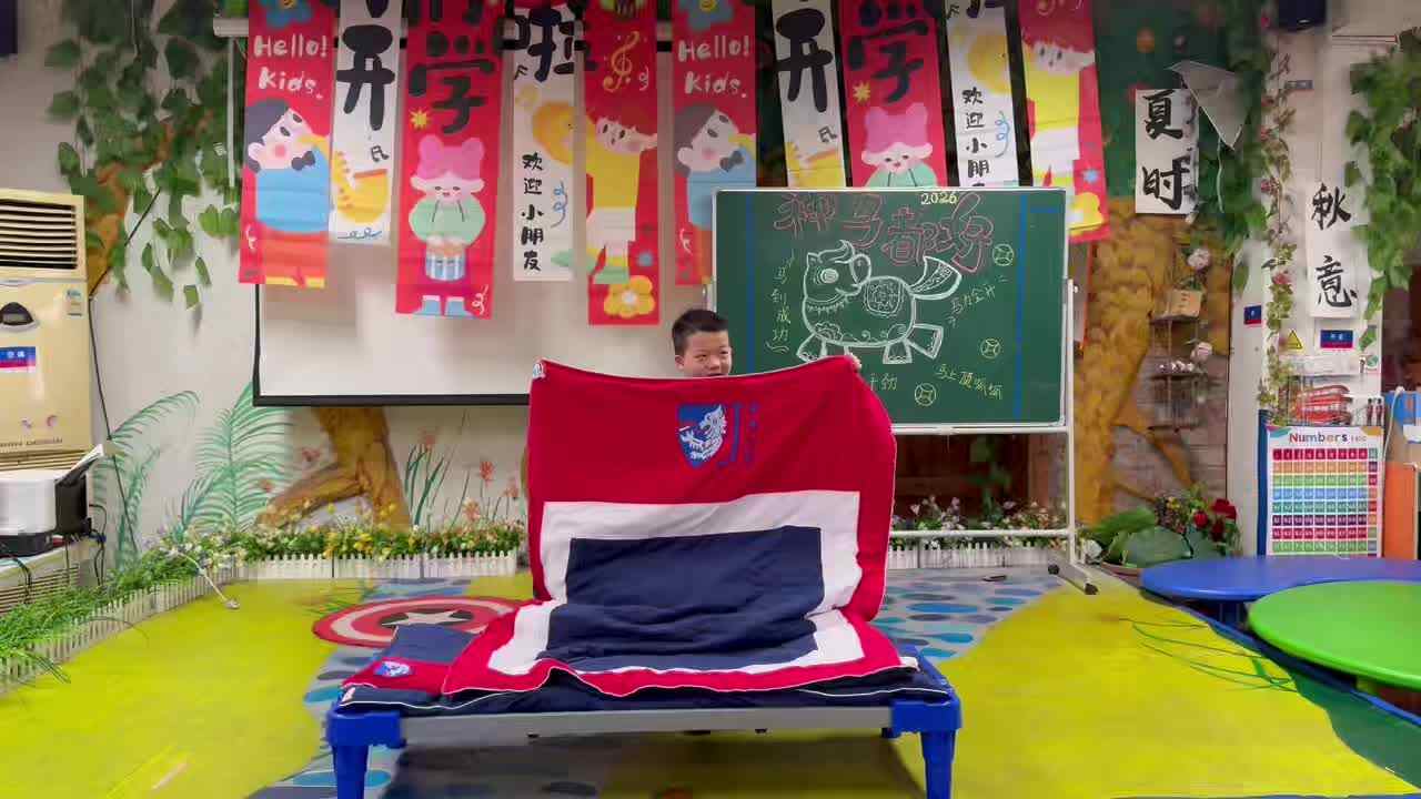 9号曾靖博整理床铺.mp4