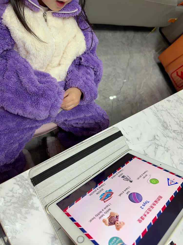 ⁣2026.3.29.李佳彤.跟读《Toys朗读示范》家庭闯关练习。