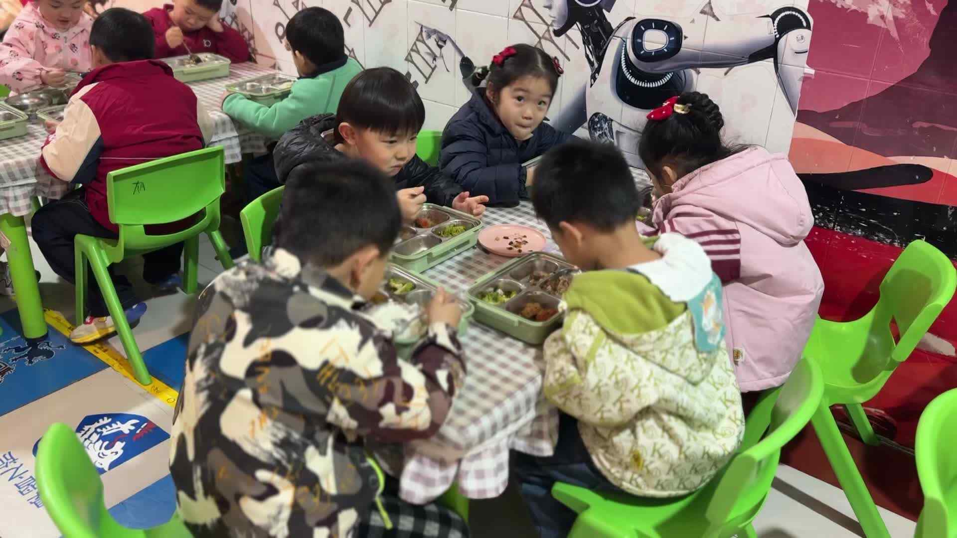 ⁣⁣⁣⁣⁣⁣⁣⁣⁣⁣⁣⁣⁣⁣⁣⁣⁣⁣⁣⁣⁣2026.3.18大A班 陈禹呈——吃饭