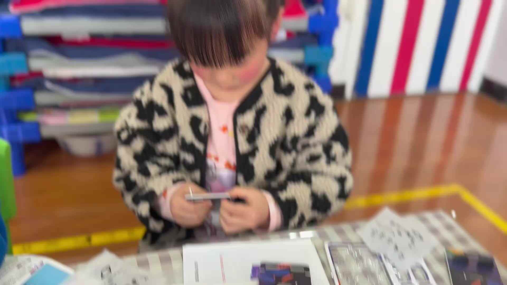 ⁣⁣⁣⁣⁣2026.3.12大A班夏爱林——科学《悬浮小魔女》