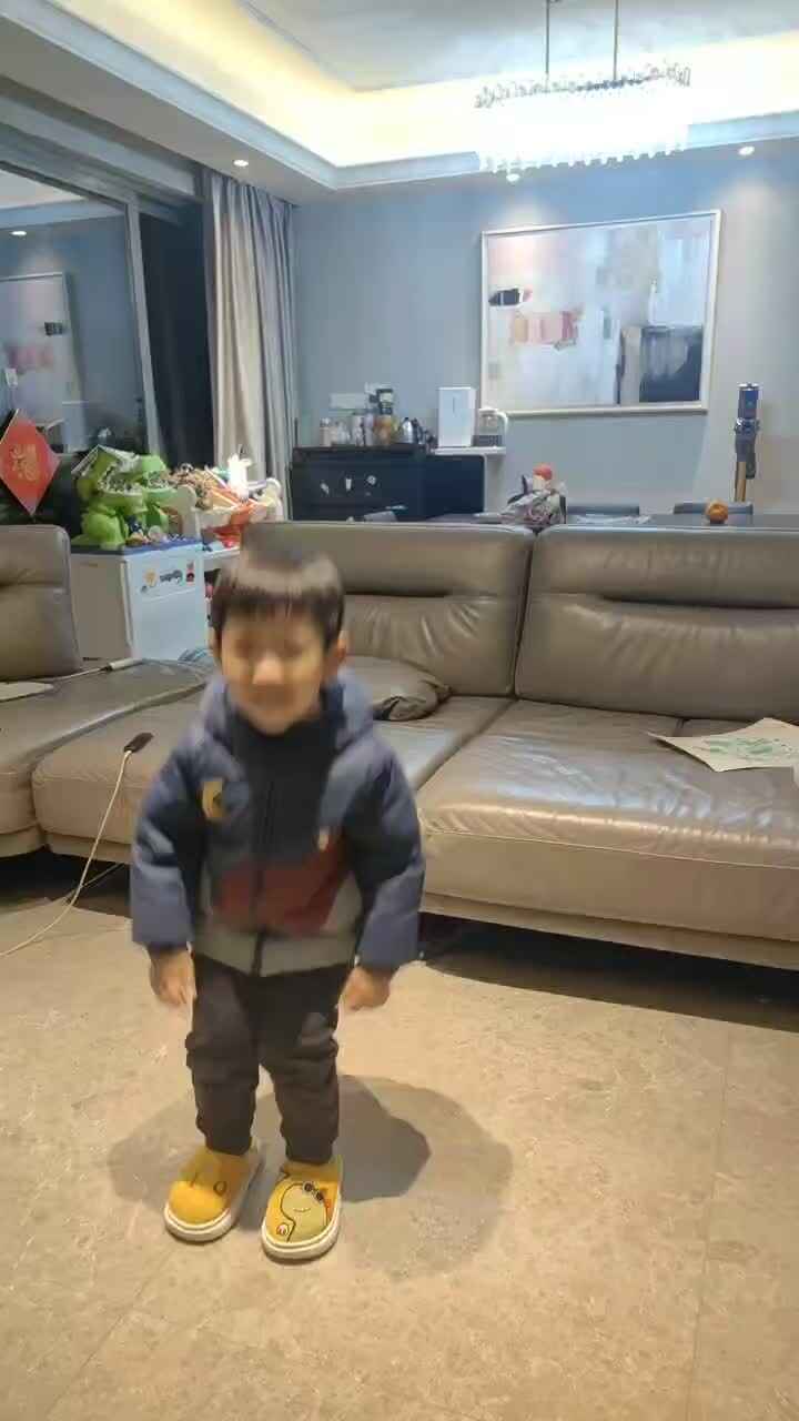 ⁣2026.3.23.杨佳齐.体能训练《立定跳远》家庭闯关作业