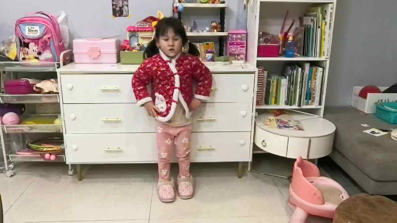 87853.mov《踏步练习》