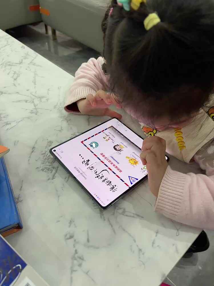 2026.3.22.李佳彤《英语跟读》家庭闯关练习。