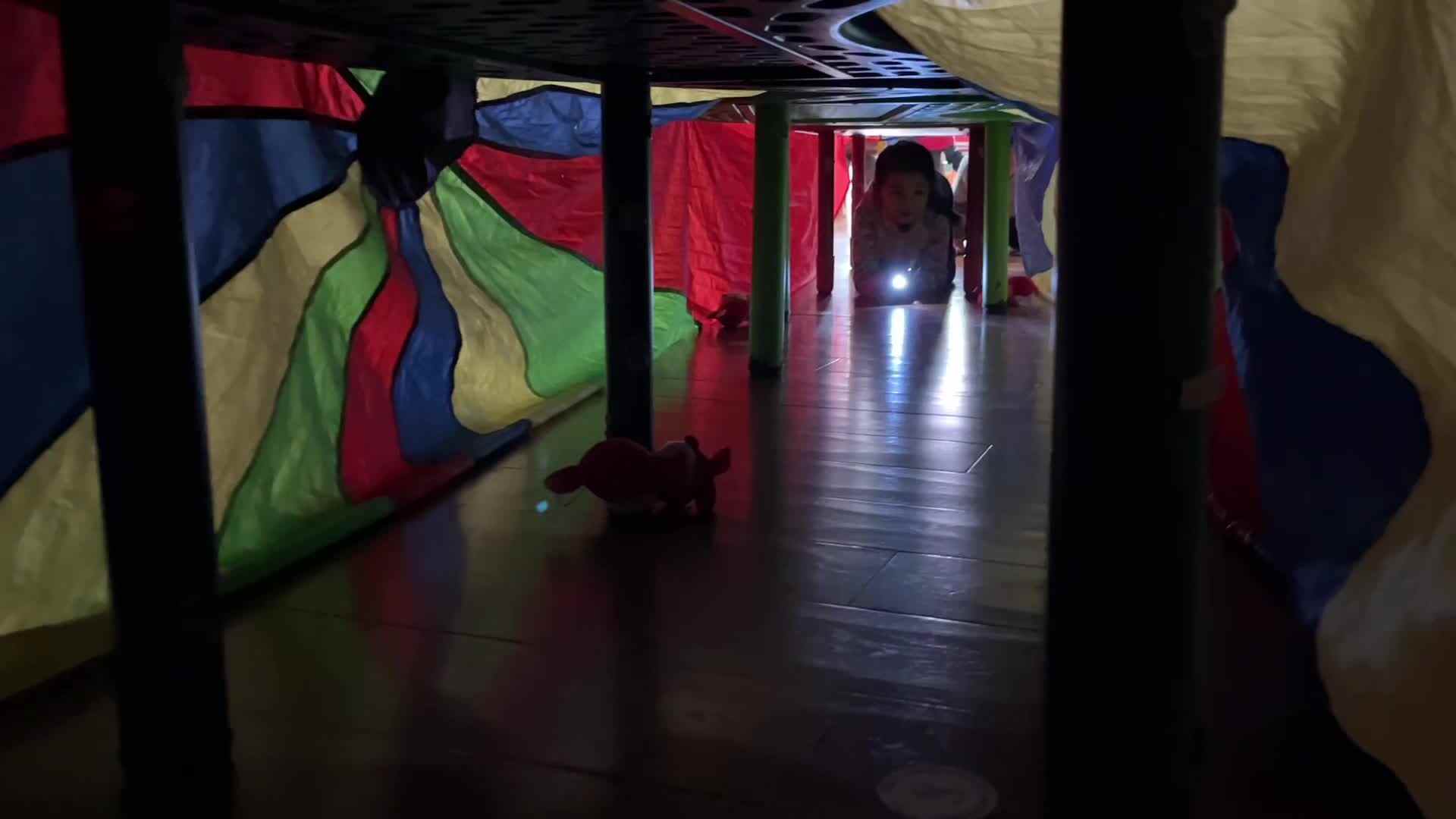 ⁣⁣⁣⁣2026.3.26实验1班 黑夜寻宝 乔钰菲