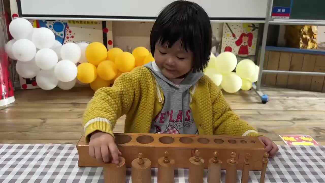 2026.3.13实验小班6号钟美岑—感官练习