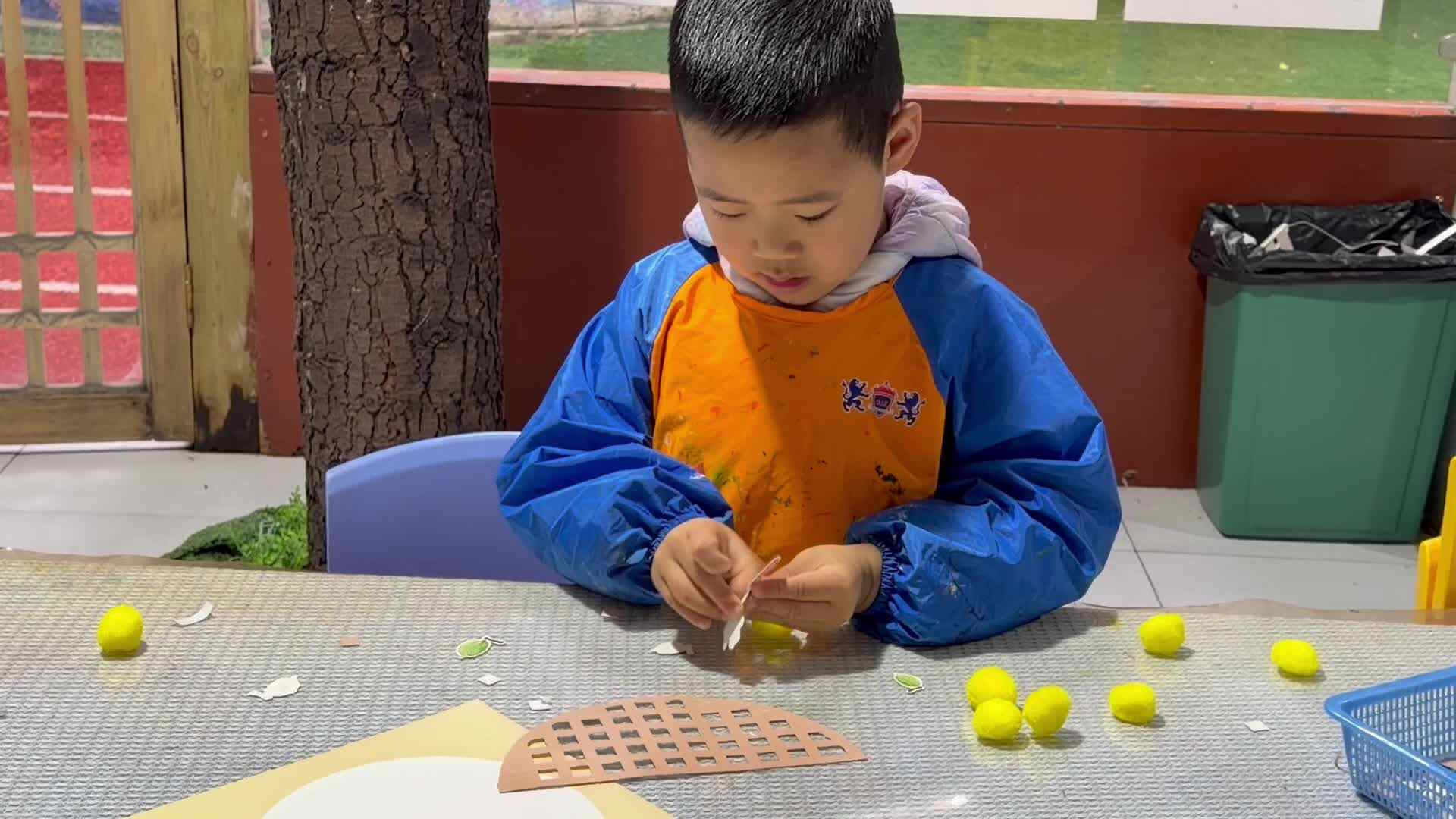 ⁣2026.3.19实验大班廖浚博——惊蛰吃梨