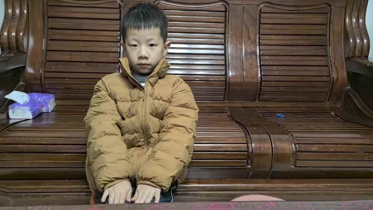 学前A班 钟昊彦《坐姿、站姿练习》.mov