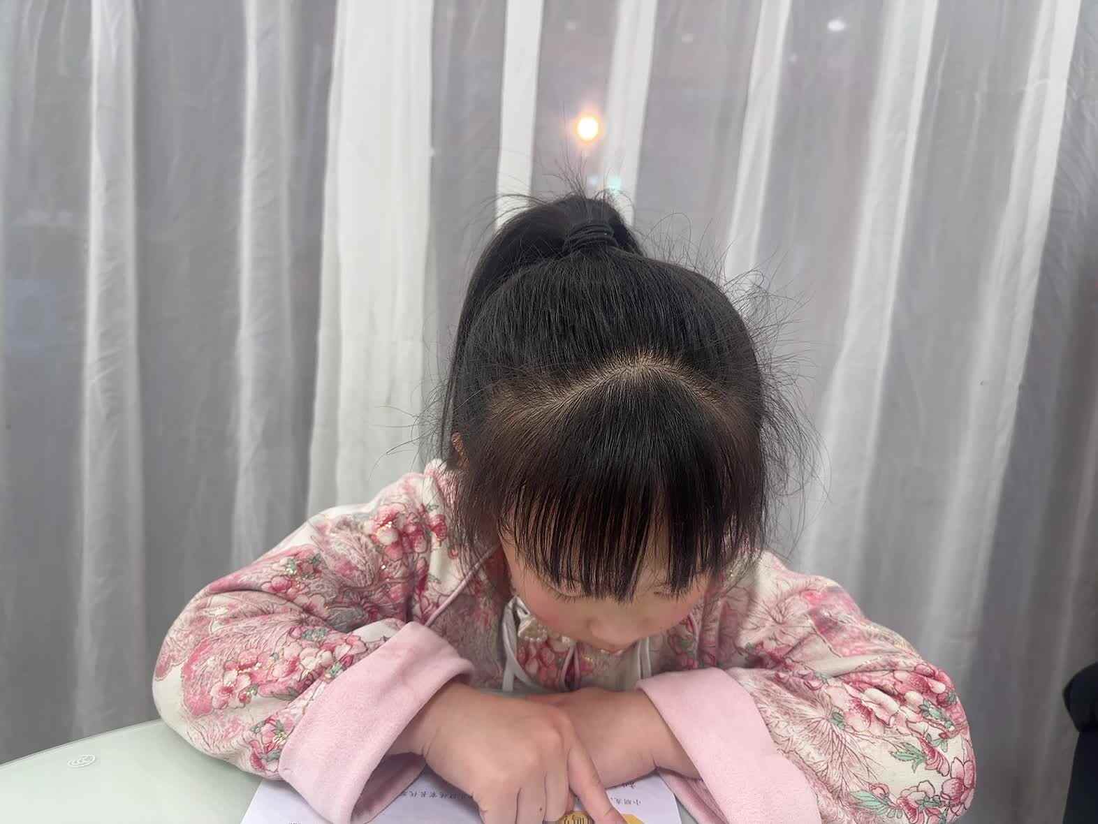 2026年3月27日大A班夏爱林～指读英语句子