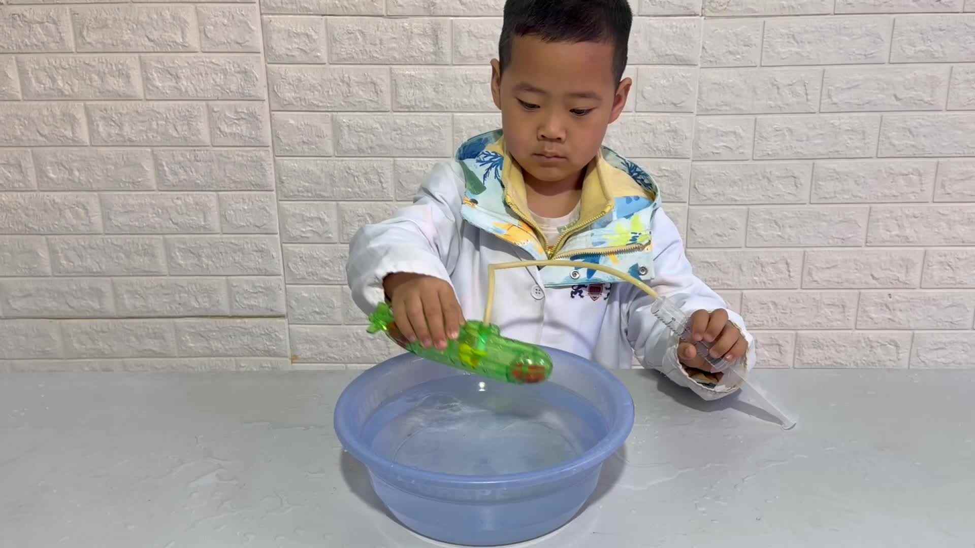 2026.3.10实验大班廖浚博——会沉浮的核潜艇