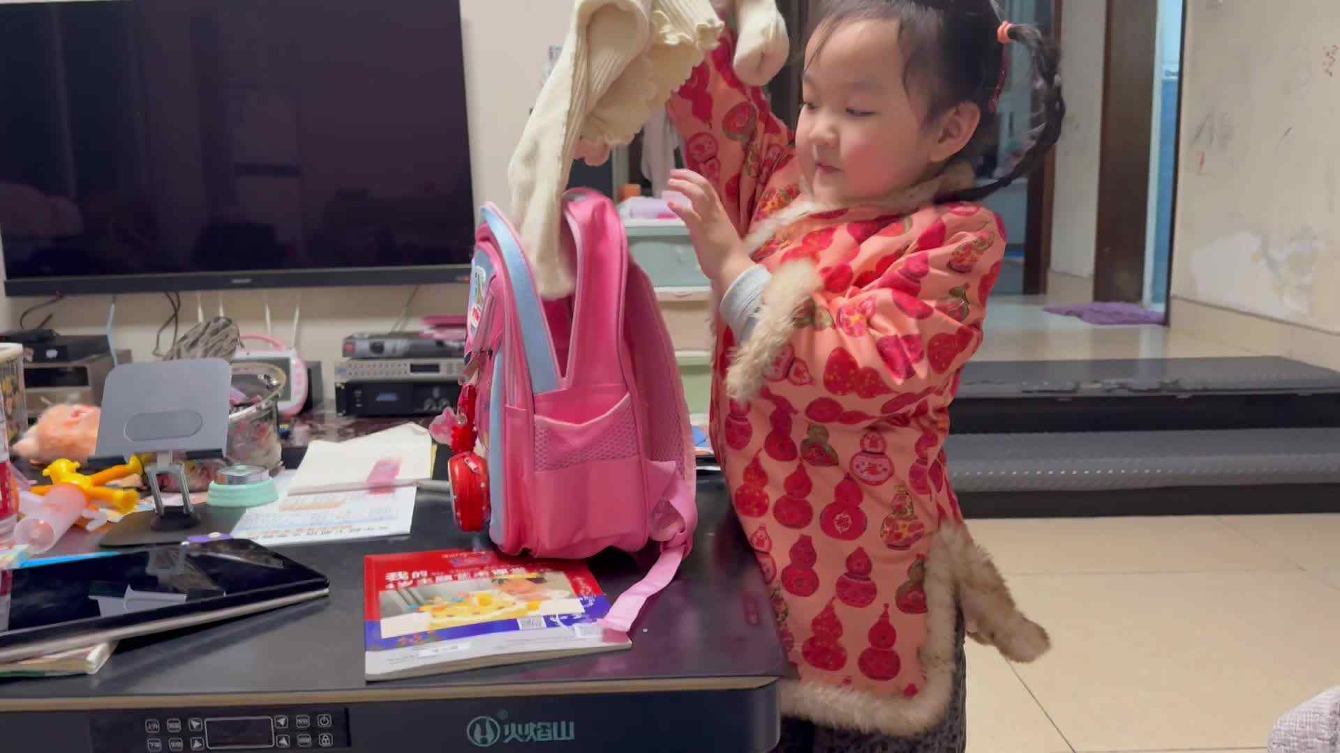 3月5日中A班陈品漪 收拾书包