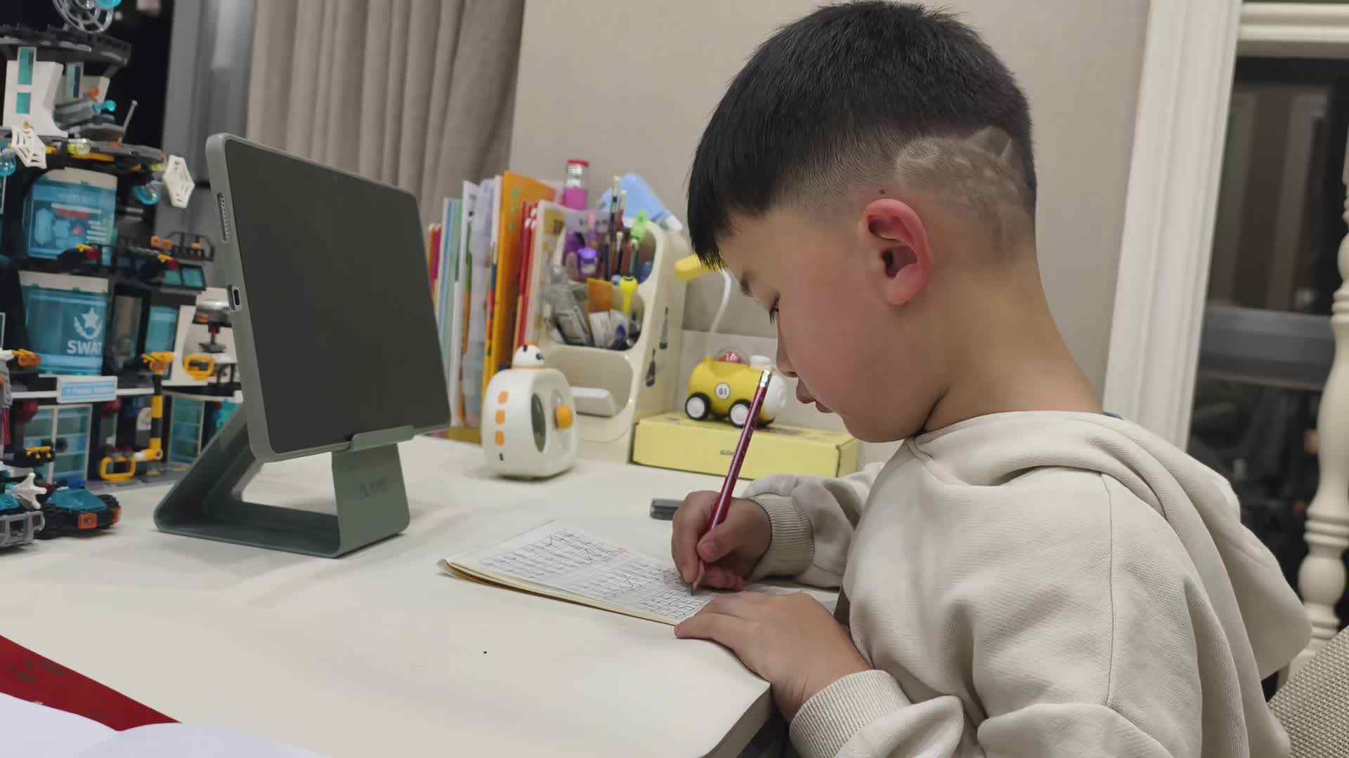 2026.3.22大A班李楷延——书写数字“5”