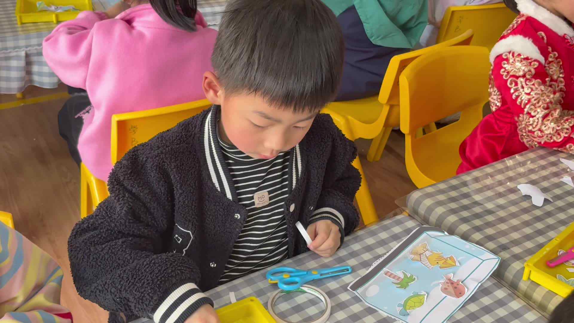 2026.3.12学B班罗圣杰——剪纸游戏