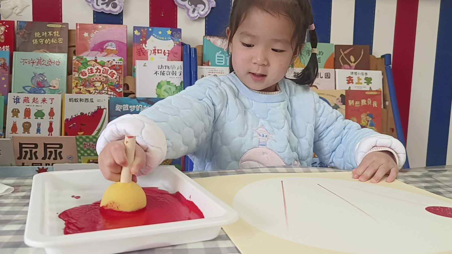 ⁣2026.3.30.李佳彤，主题：美术活动《冰糖葫芦》（学校教育教学活动）