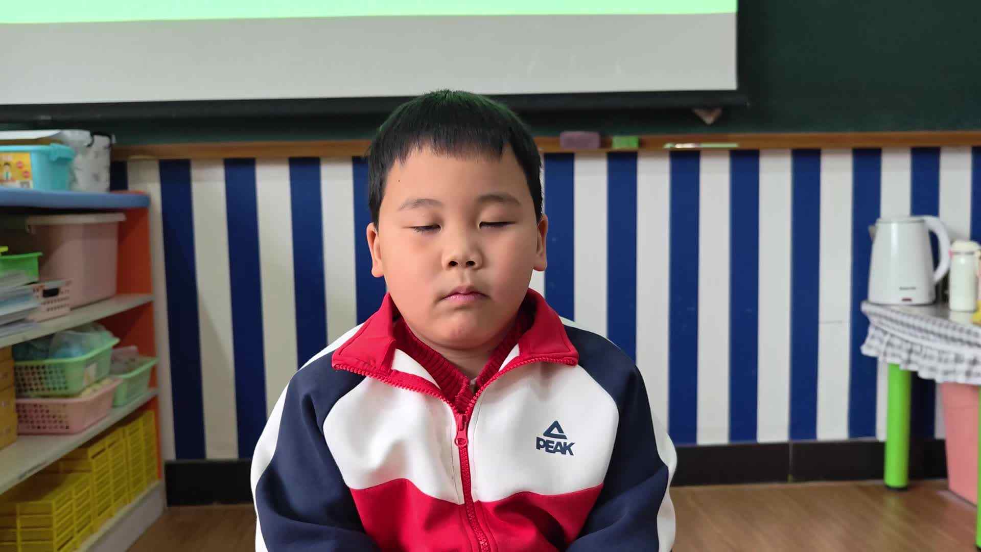 ⁣⁣2026.3.4学A班江易轩——坐姿练习