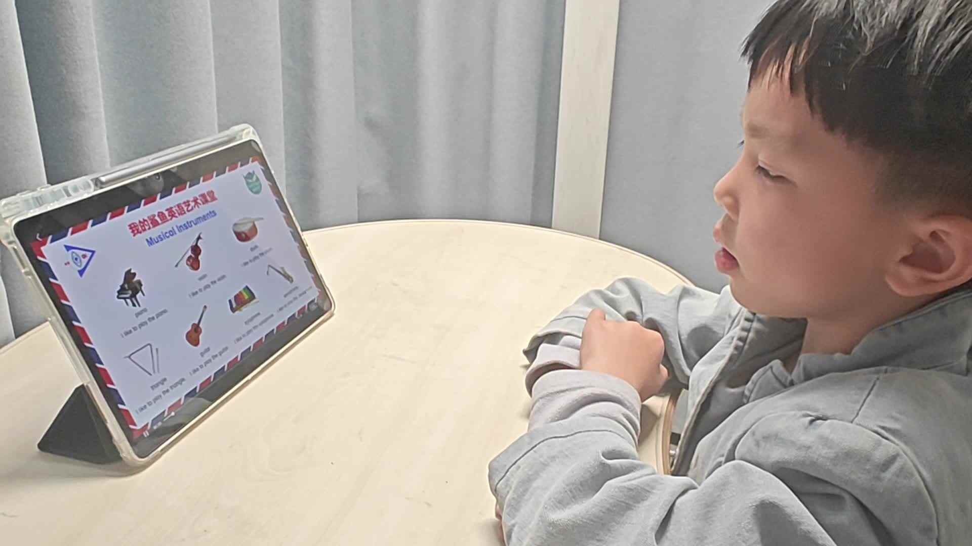 3.16学前a班罗振东英语阅读.mp4