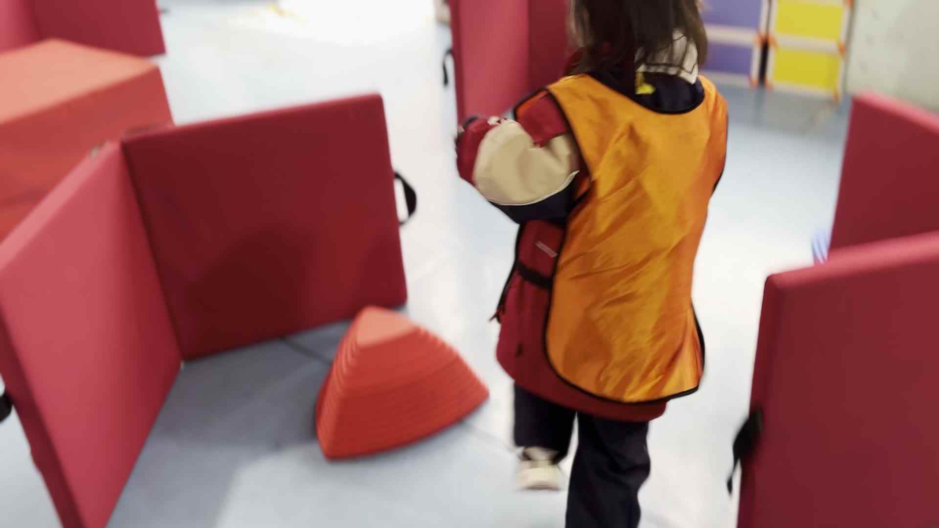 2026.3.9  易诗珺《足球课堂》.mp4