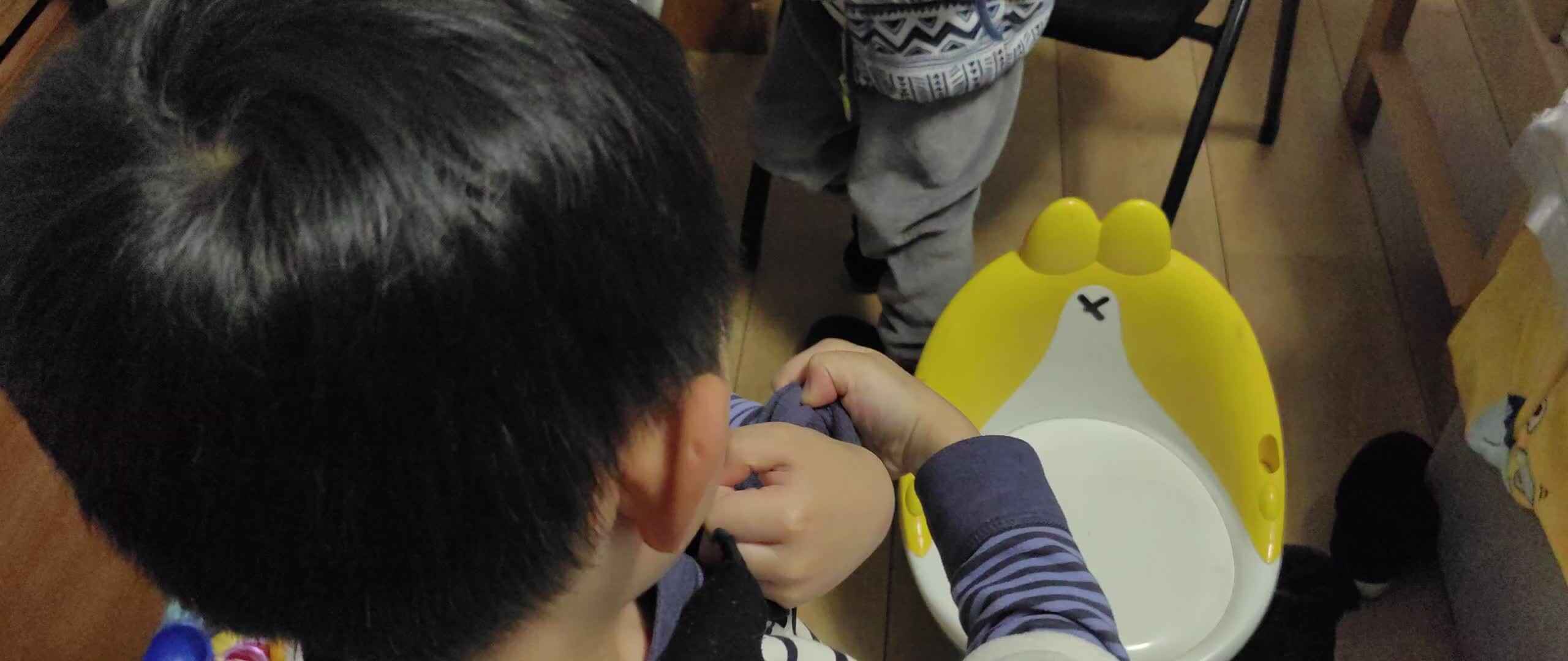 ⁣⁣⁣⁣⁣⁣大A班2026.3.26李柯辰李柯佑挽袖子.mp4