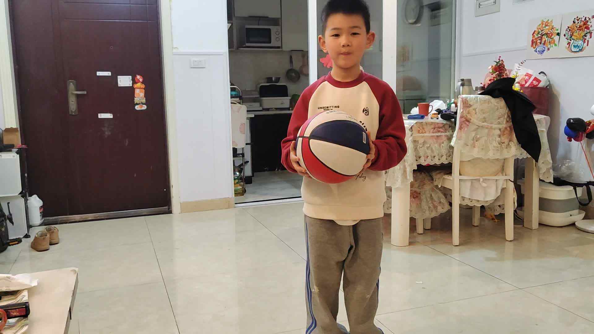 20260312学前B班李锦城拍球练习